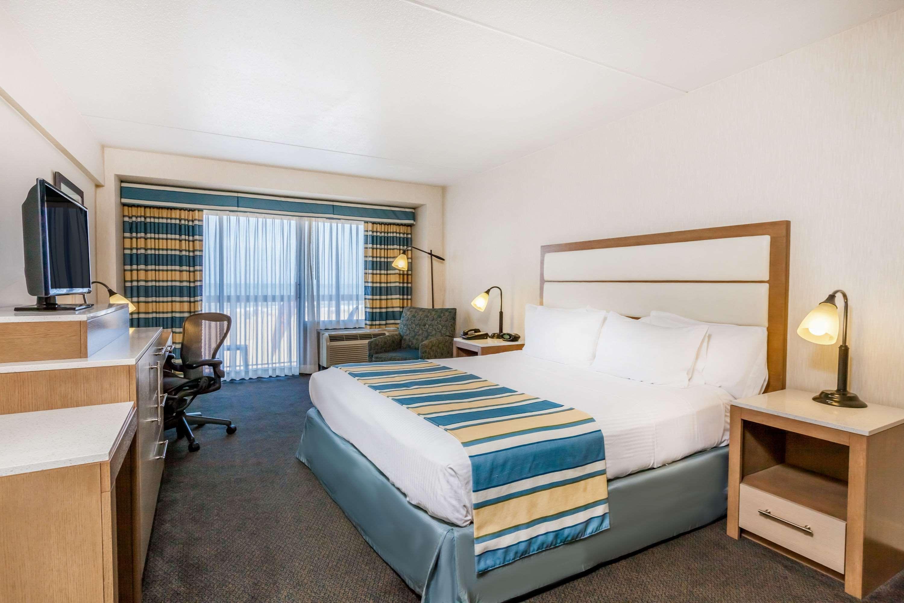 วินด์แฮม เวอร์จิเนียบีช โอเชียนฟรอนต์ Hotel ภายนอก รูปภาพ