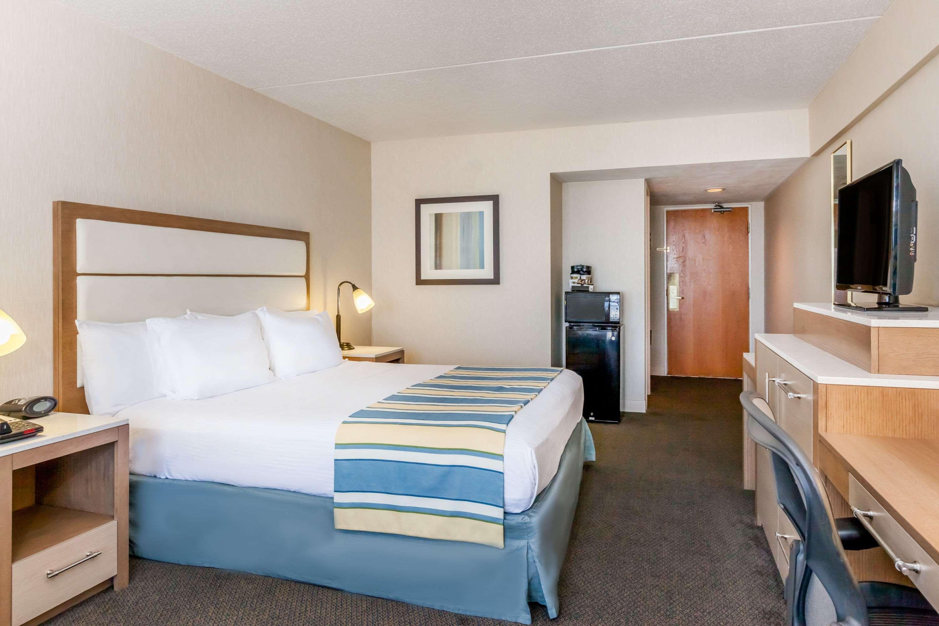 วินด์แฮม เวอร์จิเนียบีช โอเชียนฟรอนต์ Hotel ภายนอก รูปภาพ