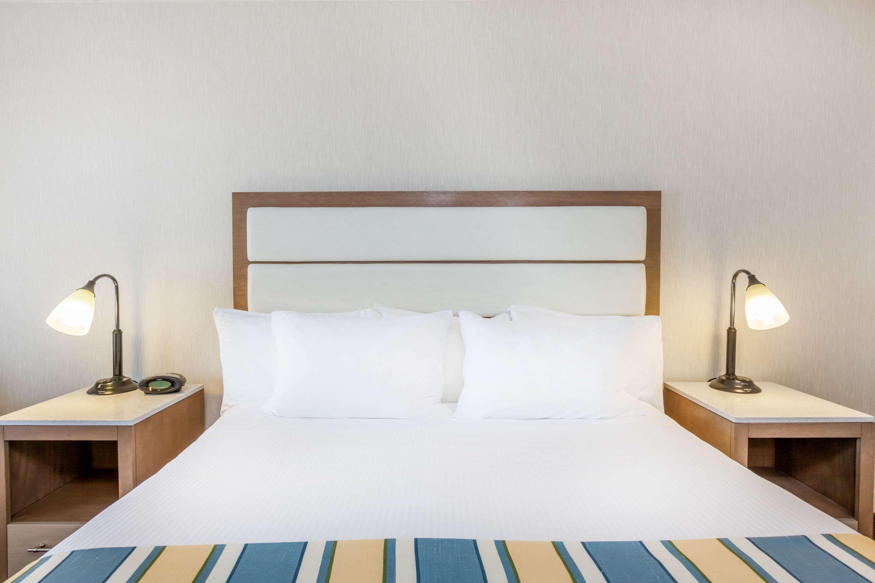 วินด์แฮม เวอร์จิเนียบีช โอเชียนฟรอนต์ Hotel ภายนอก รูปภาพ