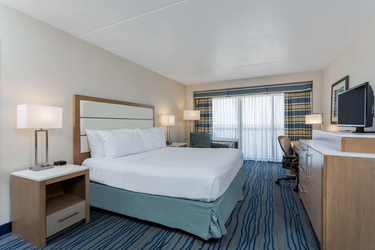 วินด์แฮม เวอร์จิเนียบีช โอเชียนฟรอนต์ Hotel ภายนอก รูปภาพ